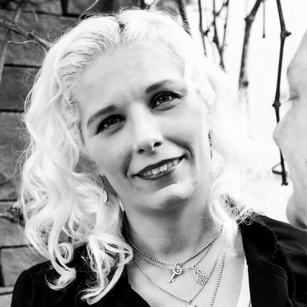 Meet your Posher, Vashti